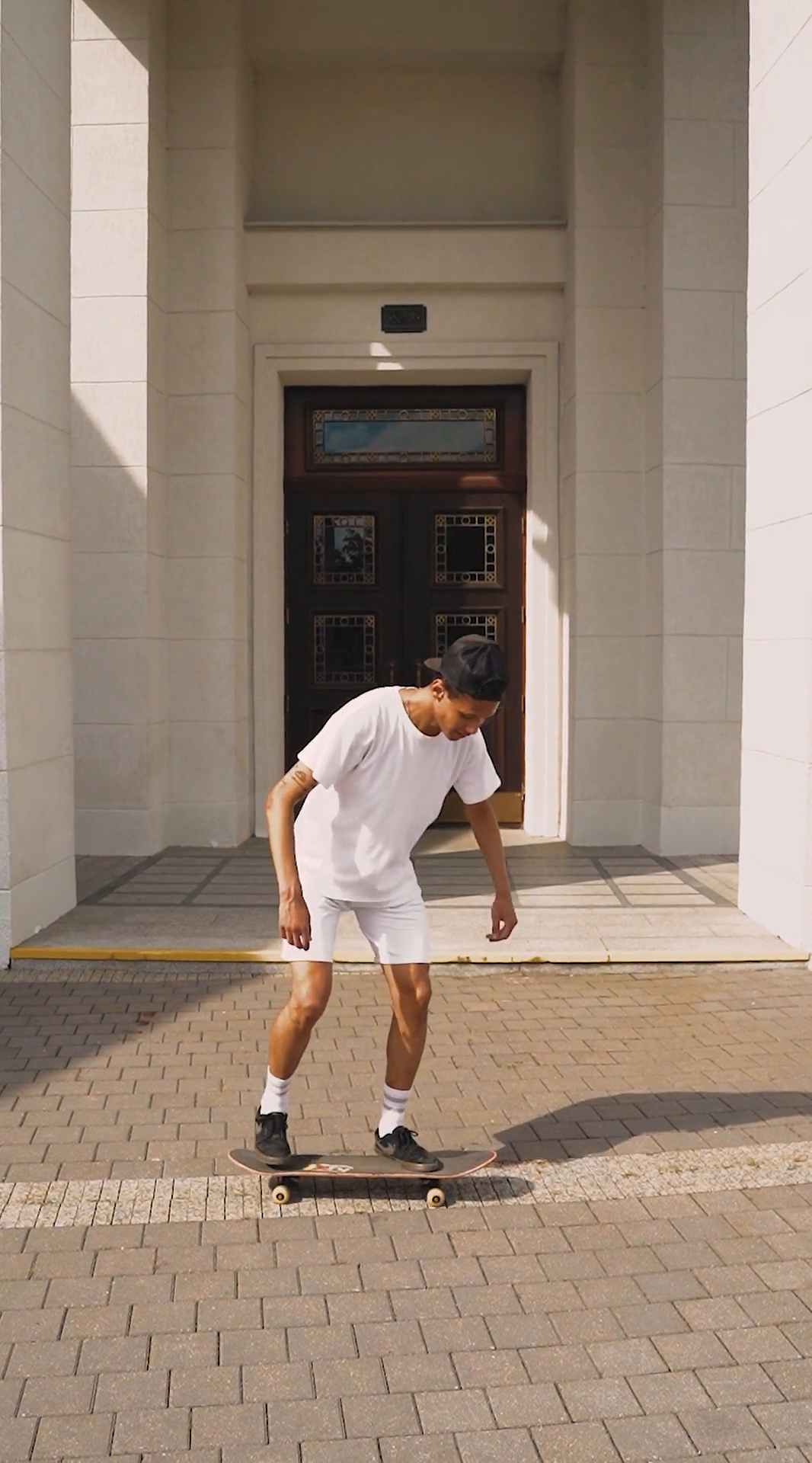 KICKFLIP by skatewatch